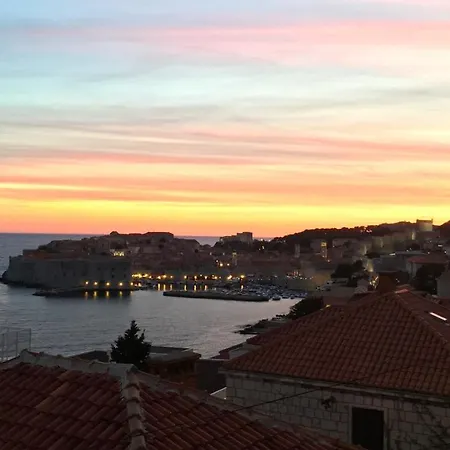 Sunset Over The Dubrovnik'S Old Town Exterior photo